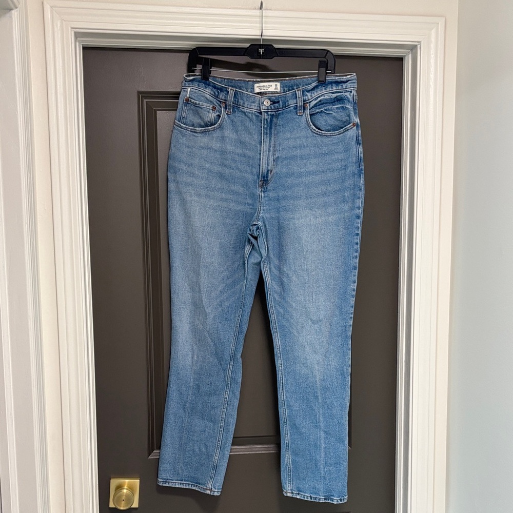 Abercrombie & Fitch 90s slim straight ultra high rise jeans 14S
